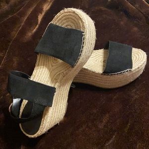 Marc Fisher women sandals Sz 8